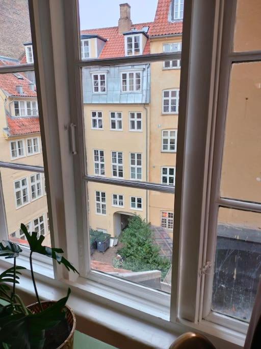 Apartment 100 Kvadratmeter. Yderst Attraktivt Beliggenhed *